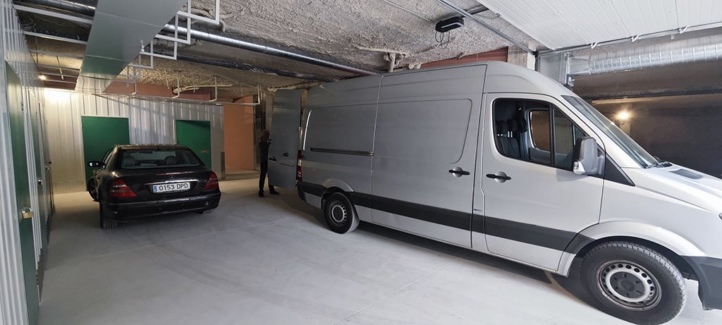 Easy indoor parking
